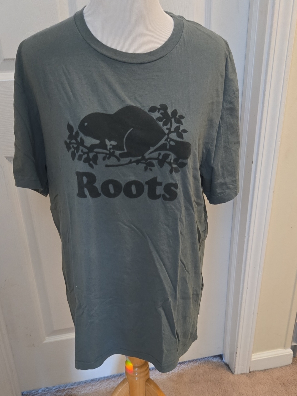 Roots Green Crewneck T-Shirt with Black Beaver Logo, Organic Cotton, Size L